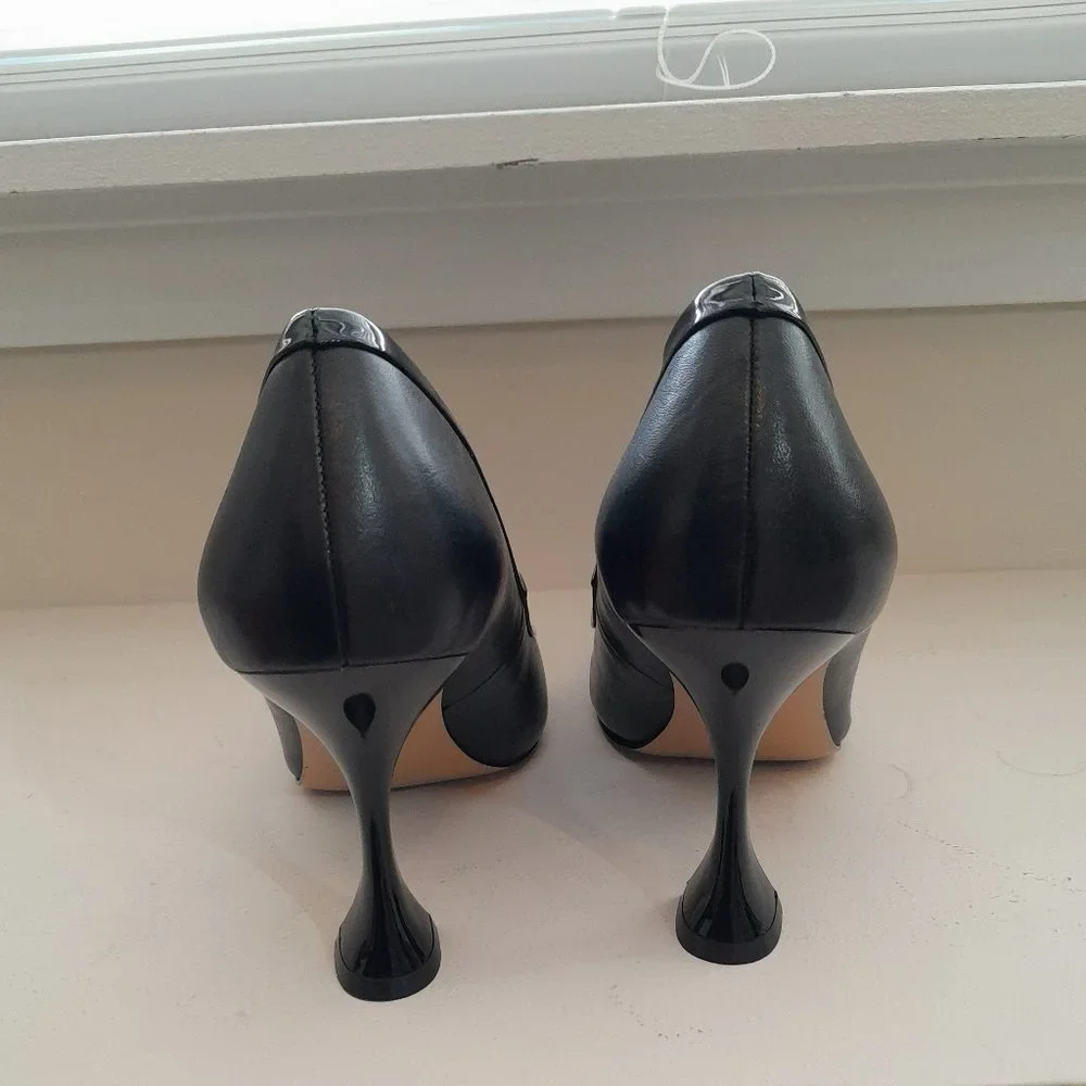 Karl Lagerfeld Tuxedo Spool Heel Black Pumps - Picture 4 of 8